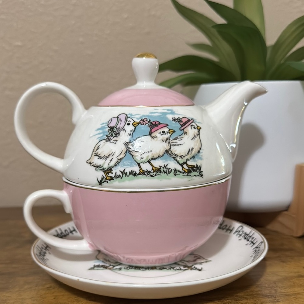 Vintage Pink Baby Chick Teapot Set